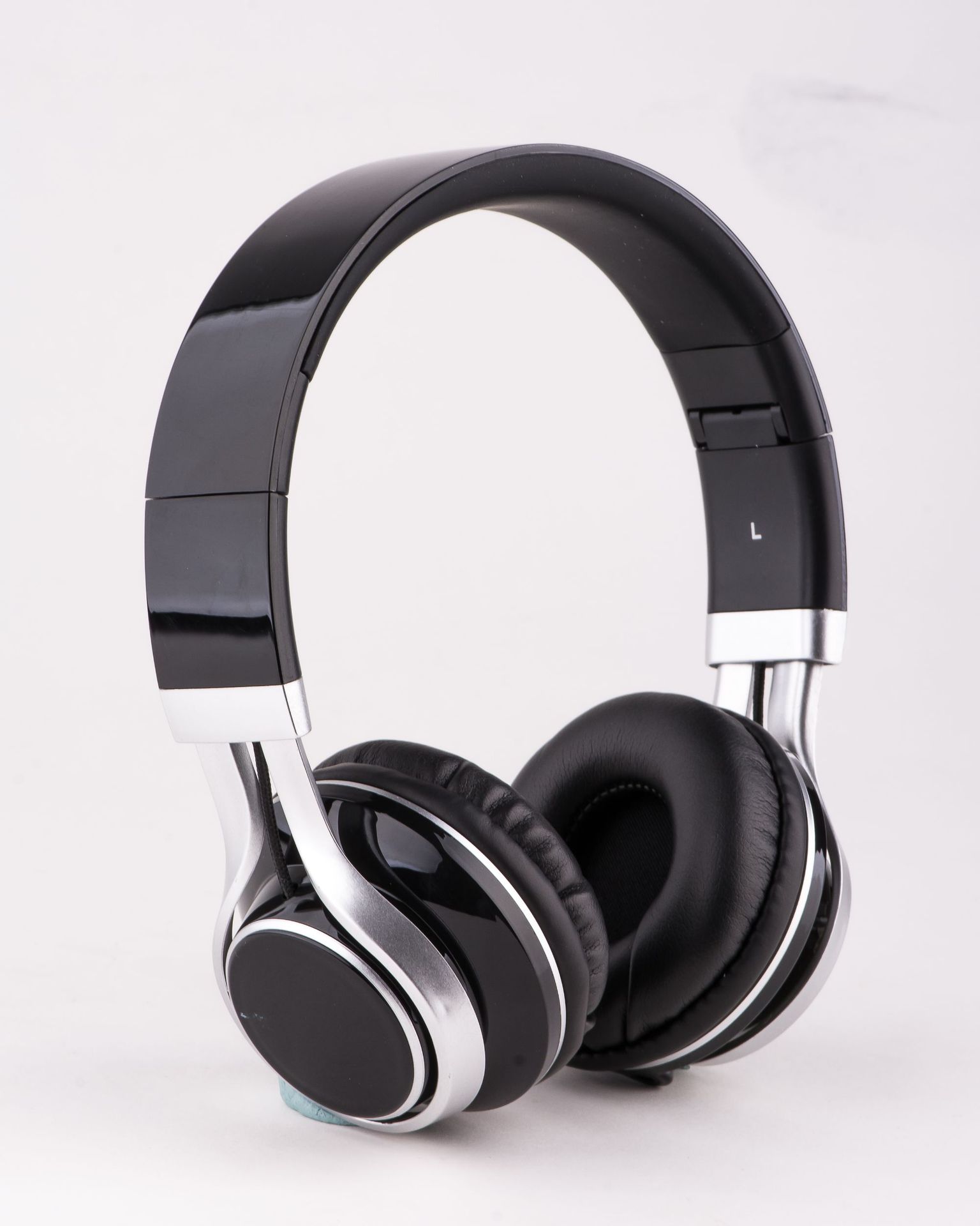 Customizable Audio Solutions: OEM Foldable Headsets by GCC ELECTRONIC