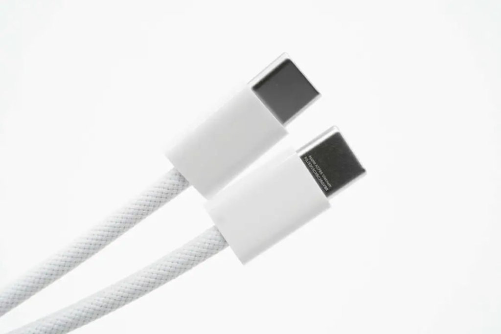 USB 2.0 Data Transfer: What Lies Inside iPhone 15's Data Cable?